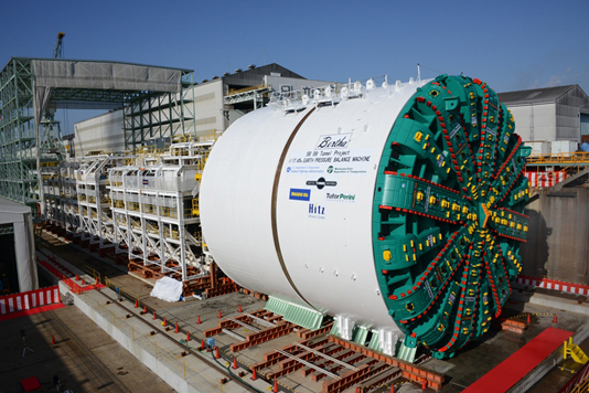 世界最大のシールドマシン 直径17.45m（日立造船）
